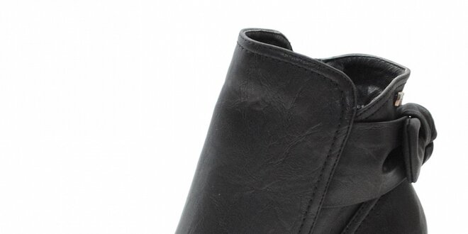 Černé kotníčkové boty s mašlí Xti