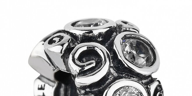 Stříbrný přívěsek Pandora s motivem prvosenky a čirými kamínky