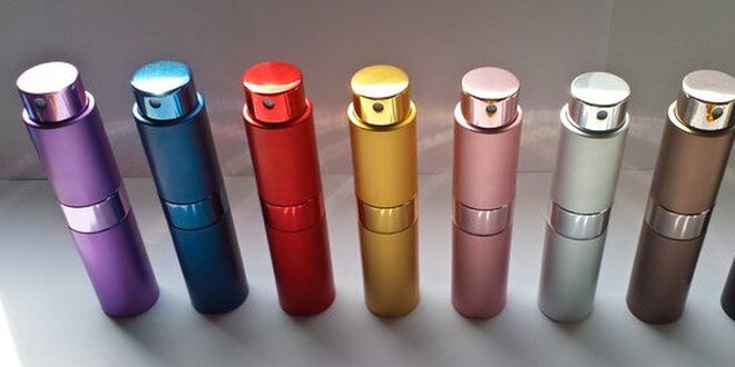 Dávkovače parfémů v 8 barvách