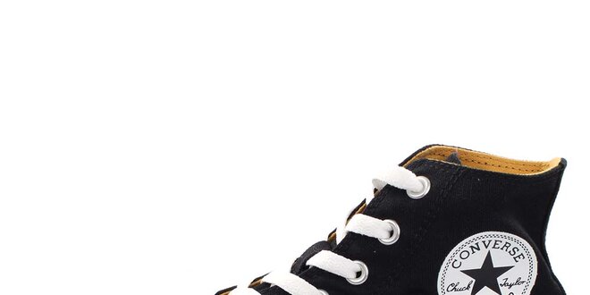 Černé kotníkové tenisky s bílými tkaničkami Converse