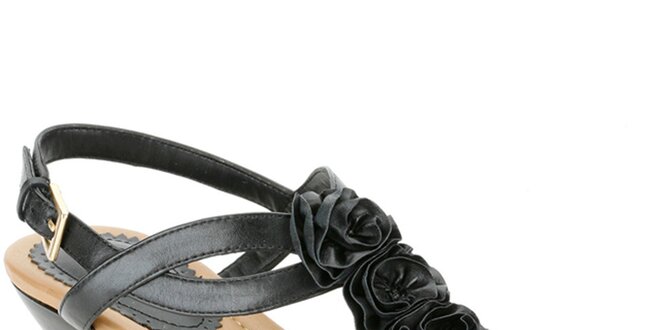 Dámské černé sandálky s růžičkami Clarks