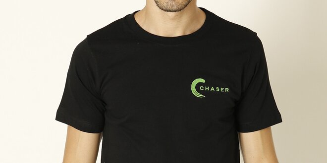Pánské černé tričko se zeleným nápisem Chaser