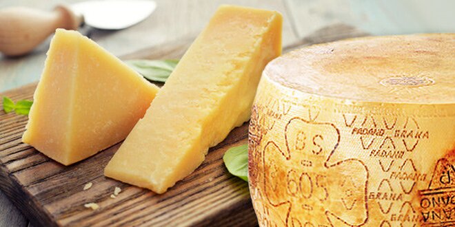 0,5 kg chutného italského sýra Grana Padano