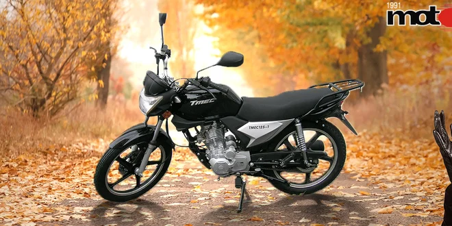 Předváděcí černostříbrná motorka TMEC 125 SPORT