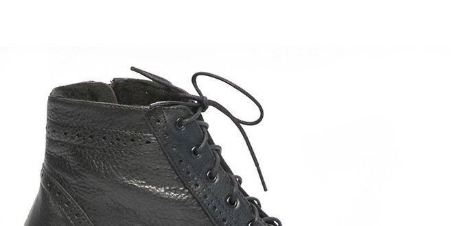 Dámské černé kotníčkové boty s tkaničkami Moda Italiana