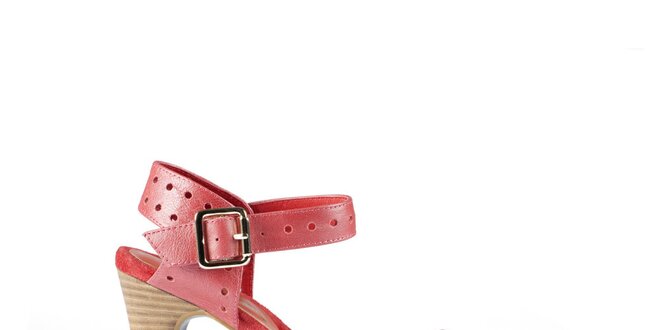 Dámské červené lakované sandály Lise Lindvig s plnou špičkou