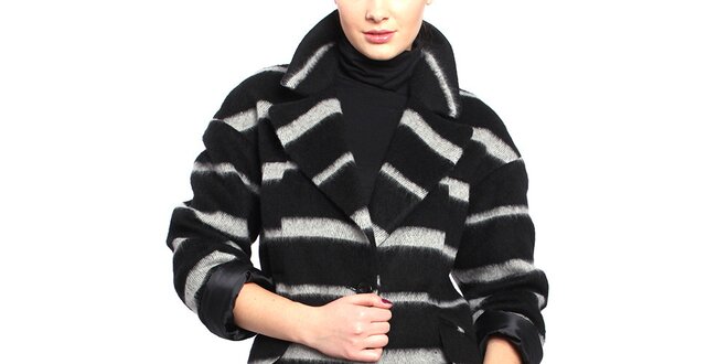 Dámský černo-bílý pruhovaný kabát Vera Ravenna