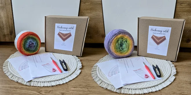 Set na výrobu háčkovaného šátku: příze, háček i návod