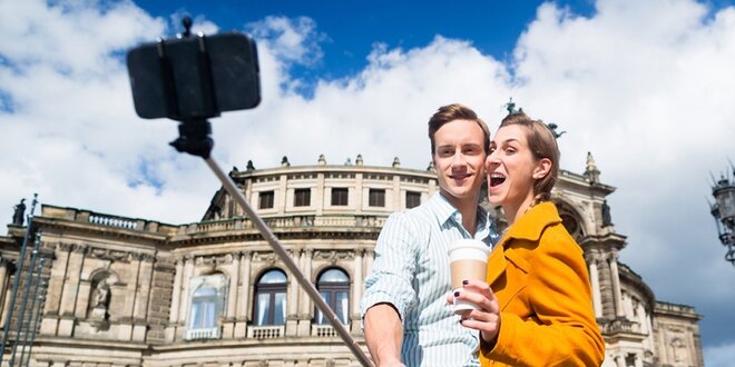Selfie tyč pro smartphony a kamery