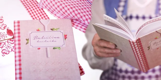 Domácí kuchařka s vašimi vlastními recepty