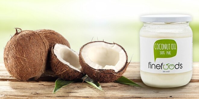 Sklenice přírodního kokosového oleje