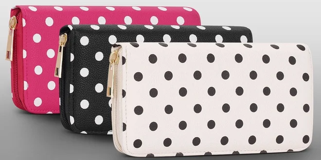 Dámské trendy peněženky s puntíky
