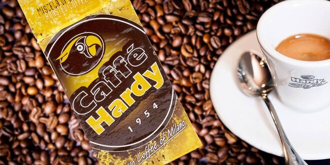 Chvíle pohody s vynikající mletou kávou Europa Blend od Caffé Hardy
