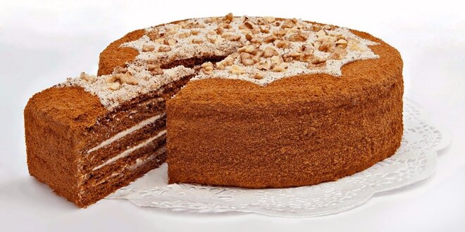 1600g lahodný medový dort pro celou rodinu
