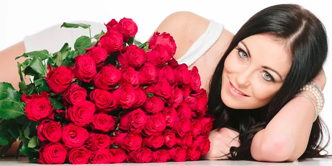 Kytice růží Red Naomi – doručení po celé ČR