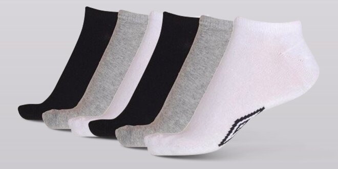 9 párů kotníčkových ponožek Umbro