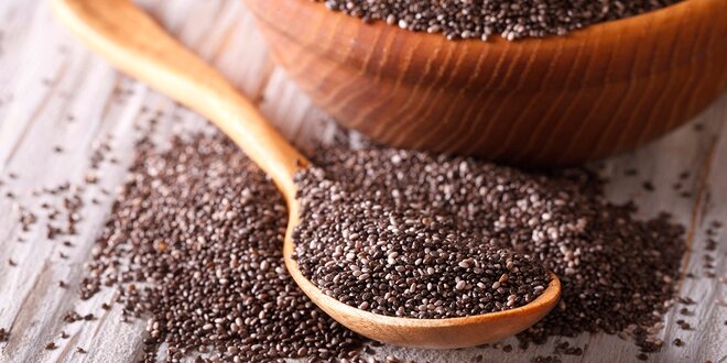 Sezobněte kilo vakuově balených chia semínek