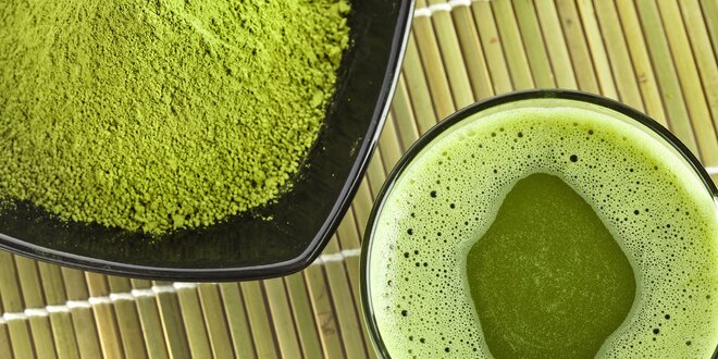 Tradiční nápoj samurajů: Mletý zelený čaj matcha i v ovocných příchutích