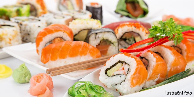 Pestrý sushi set pro více osob