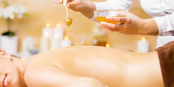 Detoxikační medová masáž s šálkem čaje