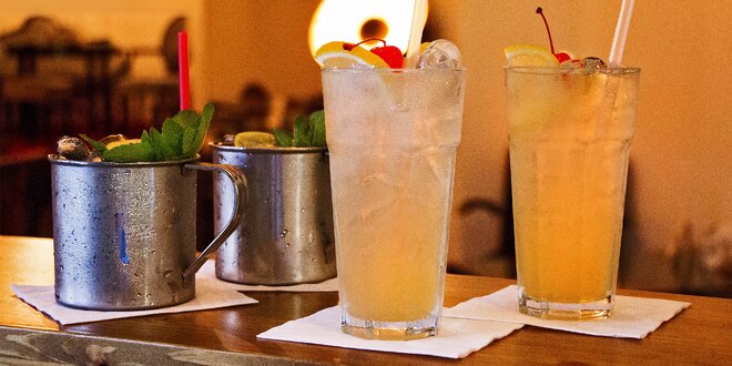 Párty s drinky: 2x Moscow Mule a 2x Tom Collins