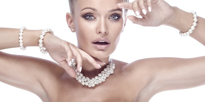 Prodlužování řas kvalitní značkou Emporio Lashes