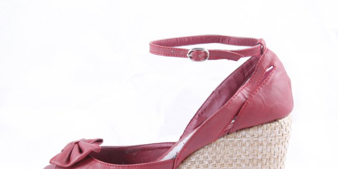 Dámské červené sandálky na platformě Maria Mare