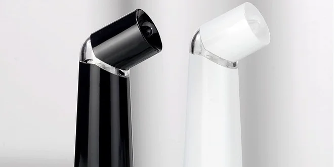 Stylové gravitační mlýnky na pepř a sůl