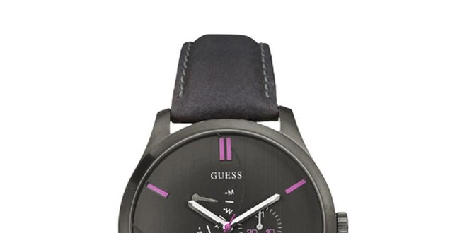 Pánské černé analogové hodinky s fialovými detaily Guess
