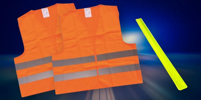Dvě reflexní vesty a pásek pro lepší viditelnost