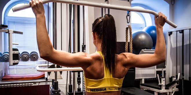 Vstup do dámského fitness v Plzni