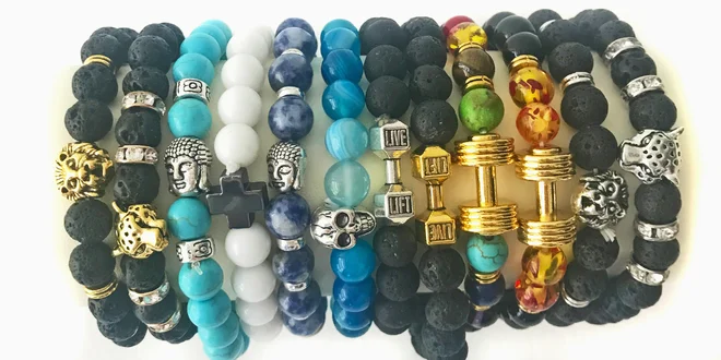 Náramky z přírodních kamenů v dárkovém sáčku