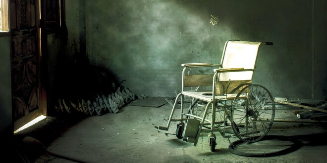 Děsivá úniková hra Asylum pro 2–6 hráčů