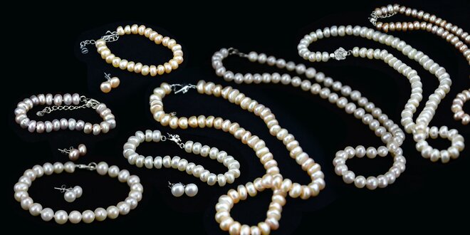 Perlový set: náhrdelník, náramek a náušnice