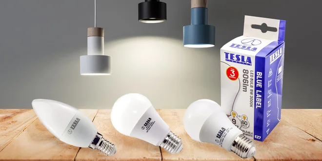 Sady LED žárovek Tesla po třech či pěti kusech