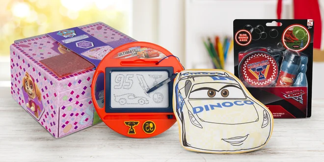 Hračky s motivy Cars, Paw Patrol a Mimoni