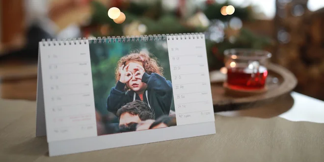 Velký stolní nebo nástěnný fotokalendář