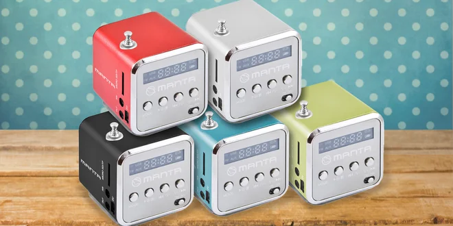 Mini rádio Manta v chytlavém retro designu