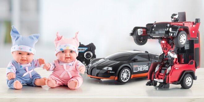 Dárky pro holky i kluky: panenky i robotická auta