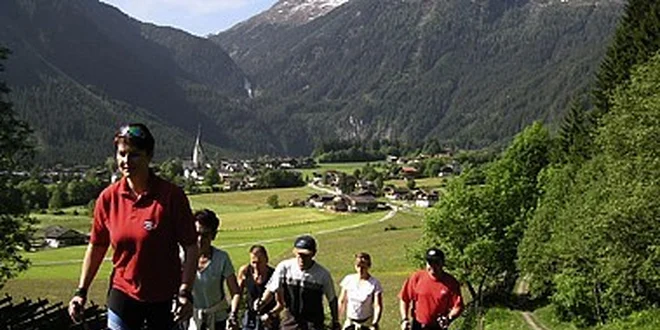 519 Kč za Trekkingové hole Blizzard Performance 11/12 se slevou 35 %