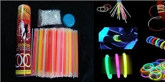 222 Kč za 100 svítících náramků včetně poštovného v původní hodnotě 399 Kč