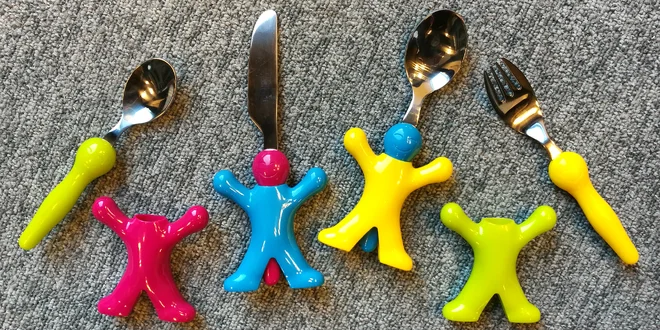 Vtipné dětské příbory se stojánky od české značky