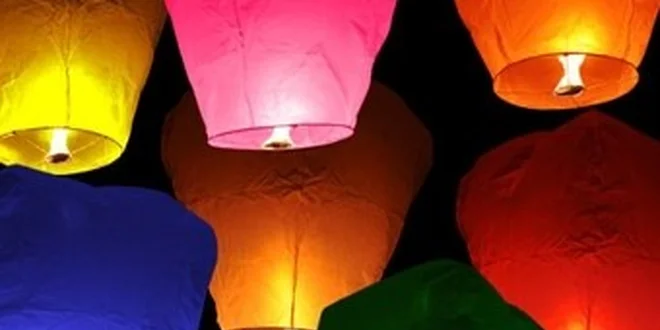 10 kusů skládací létající lampión štěstí v původní hodnotě 399 Kč