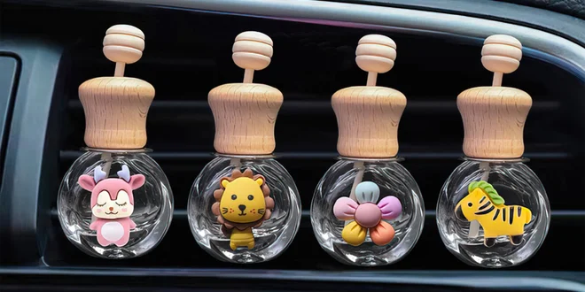 Kára s vůní: aroma difuzéry do auta s hravými motivy