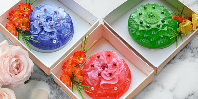 Ručně vyřezávaná dekorativní mýdla v dárkové krabičce