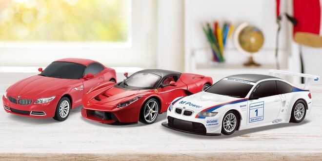 Autíčka na dálkové ovládání: BMW i Ferrari