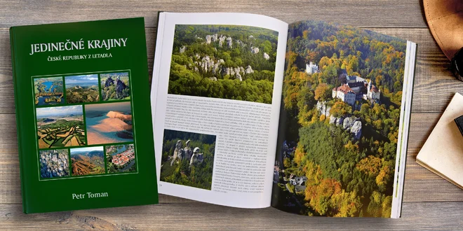 Kniha Jedinečné krajiny České republiky z letadla