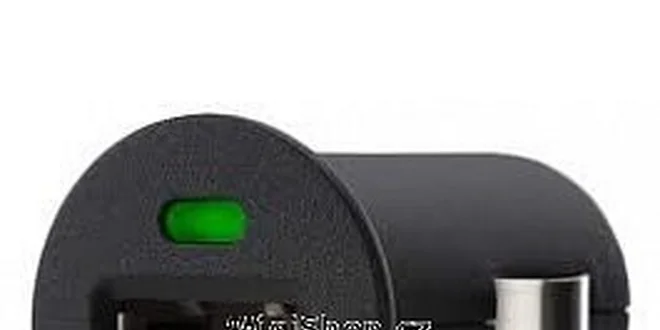 49 Kč za miniaturní univerzální USB autonabíječka v hodnotě 149 Kč
