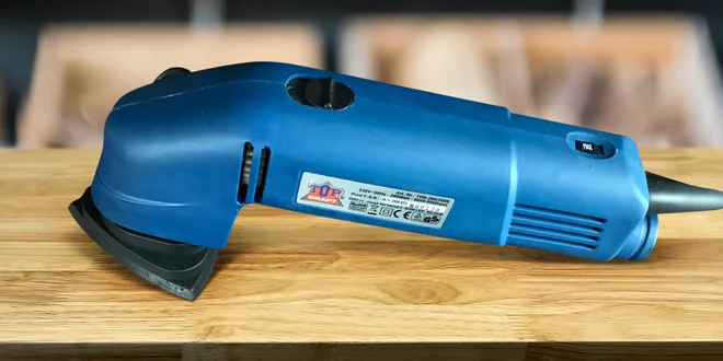 Belgická trojúhelníková vibrační bruska