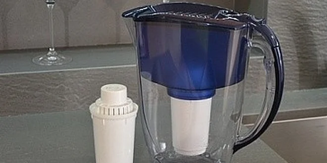 Filtrační konvice Aquaphor PRESTIŽ s filtrační vložkou navíc za 555 Kč